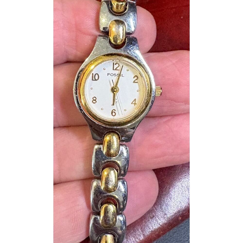 Women's Two Tone 22mm Fossil F2 Watch